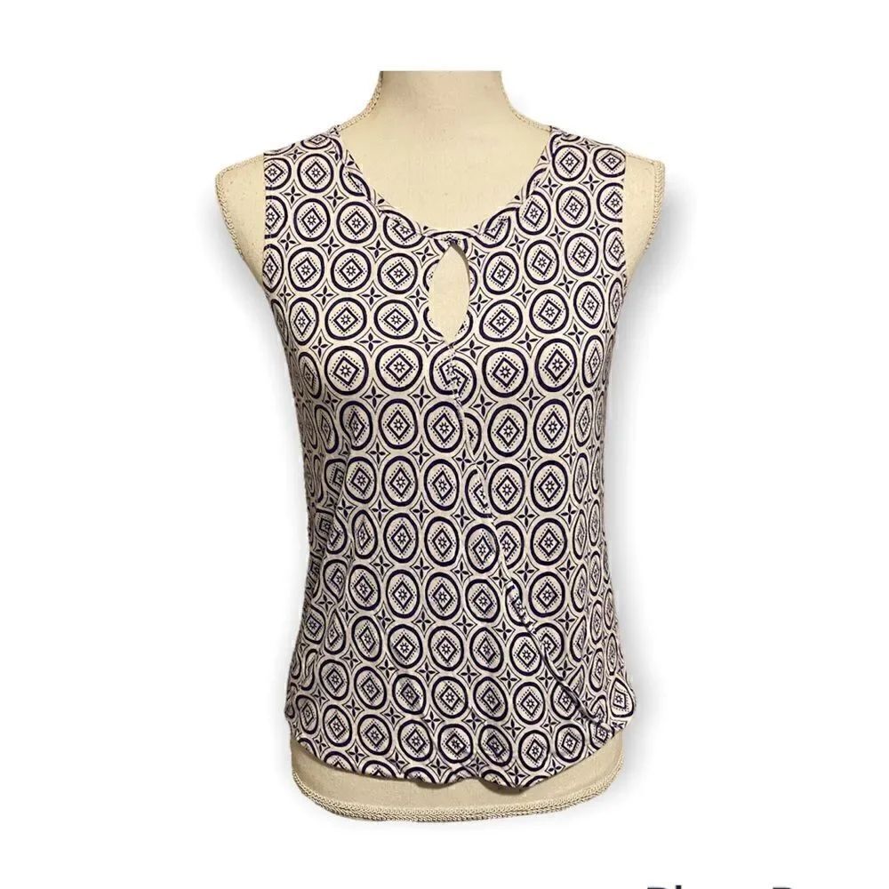Cabi Blue White Medallion Print Wrap Top Sz XS